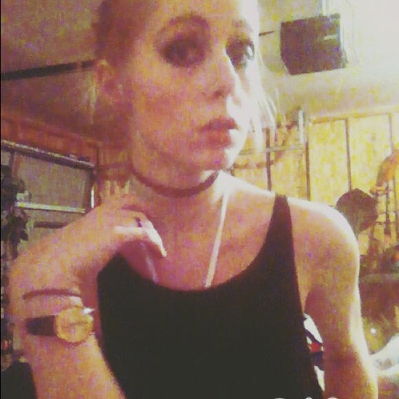 Meet your Posher, Caitlyn - Picture 1 of 1